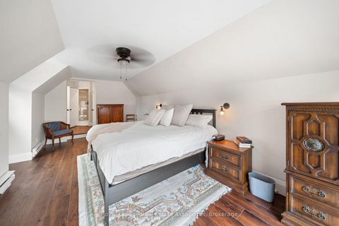 Photo 22 at 4516 Gullfoot Circle, Hurontario, Mississauga