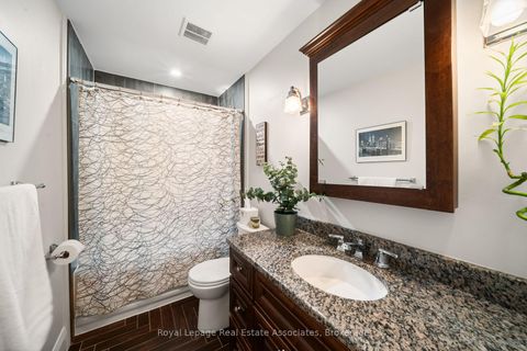 Photo 29 at 4516 Gullfoot Circle, Hurontario, Mississauga