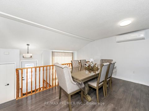 Photo 10 at 203 Burns Circle, Northwest, Barrie