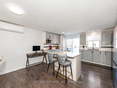 Photo 11 at 203 Burns Circle, Northwest, Barrie