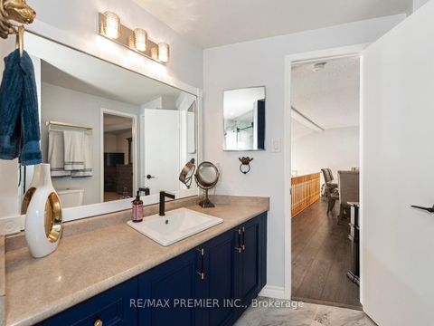 Photo 26 at 203 Burns Circle, Northwest, Barrie