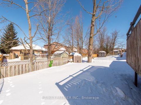 Photo 46 at 203 Burns Circle, Northwest, Barrie