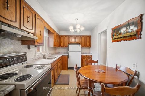 Photo 2 at 48 Savona Drive, Alderwood, Toronto
