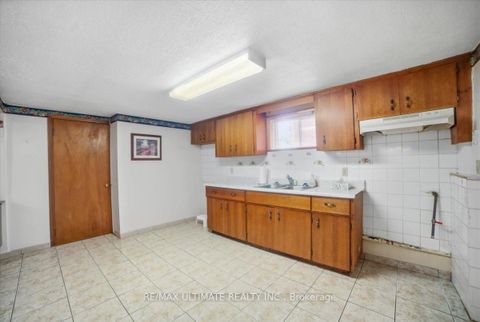 Photo 20 at 48 Savona Drive, Alderwood, Toronto