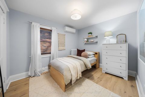 Photo 15 at 130 Donegall Drive, Leaside, Toronto