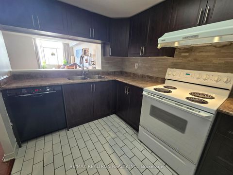 Photo 3 at 1515 - 88 Alton Towers Circle, Milliken, Toronto