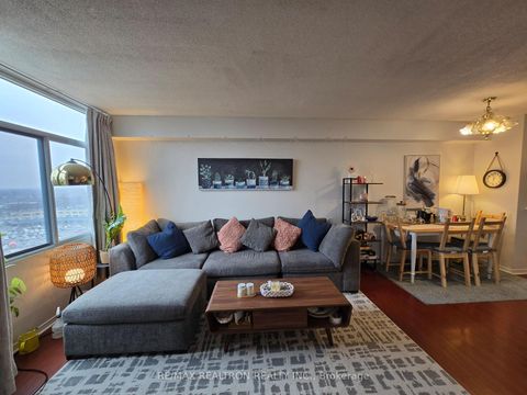 Photo 8 at 1515 - 88 Alton Towers Circle, Milliken, Toronto