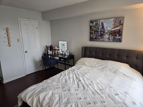 Photo 11 at 1515 - 88 Alton Towers Circle, Milliken, Toronto