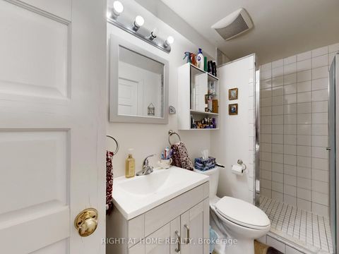 Photo 16 at 32 High Park Boulevard, Swansea, Toronto