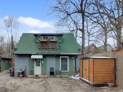 Photo 22 at 32 High Park Boulevard, Swansea, Toronto