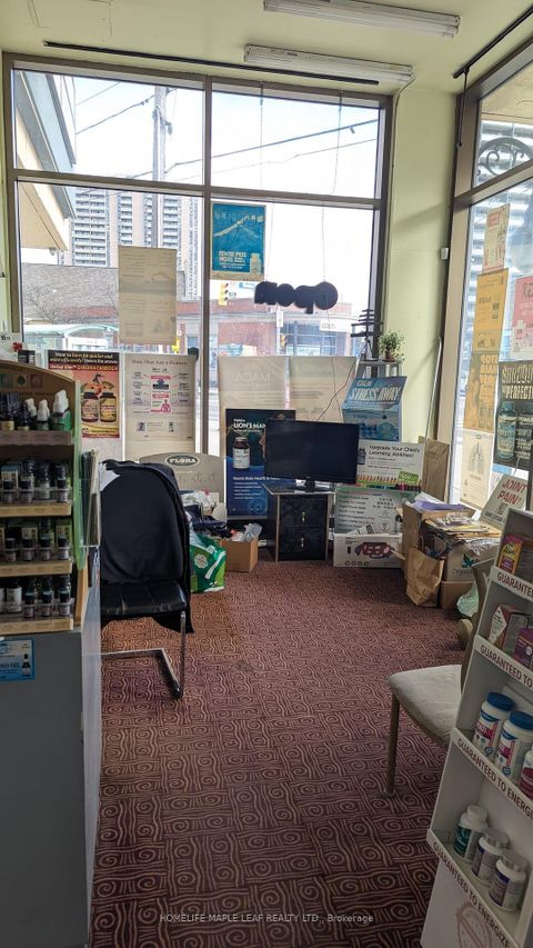 Photo 3 at 15 A - 1901 Weston Road, Weston, Toronto