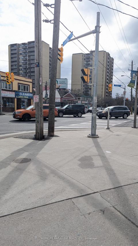 Photo 9 at 15 A - 1901 Weston Road, Weston, Toronto