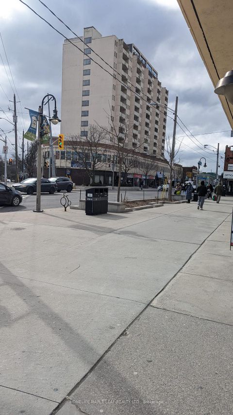 Photo 10 at 15 A - 1901 Weston Road, Weston, Toronto