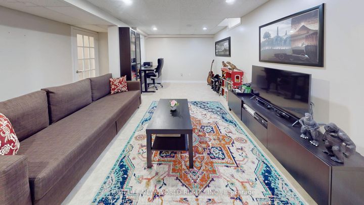 Photo 19 at 1608 Rawlings Drive, Liverpool, Pickering