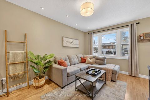 Photo 8 at 32 HENRY Street, Queen's Park, Barrie