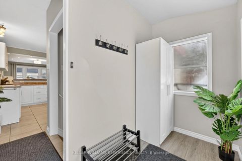 Photo 24 at 32 HENRY Street, Queen's Park, Barrie