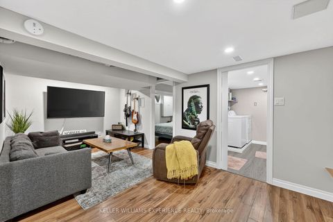 Photo 27 at 32 HENRY Street, Queen's Park, Barrie