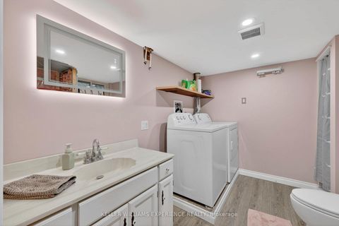 Photo 35 at 32 HENRY Street, Queen's Park, Barrie