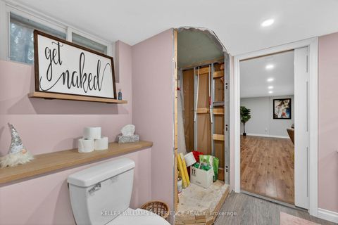 Photo 36 at 32 HENRY Street, Queen's Park, Barrie