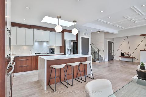 Photo 7 at 29 Acton Avenue, Bathurst Manor, Toronto