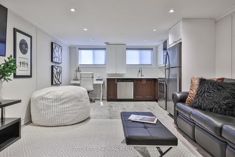 Photo 30 at 29 Acton Avenue, Bathurst Manor, Toronto