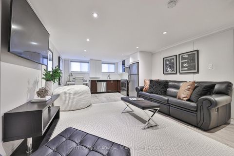 Photo 31 at 29 Acton Avenue, Bathurst Manor, Toronto