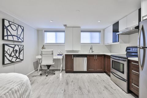 Photo 34 at 29 Acton Avenue, Bathurst Manor, Toronto