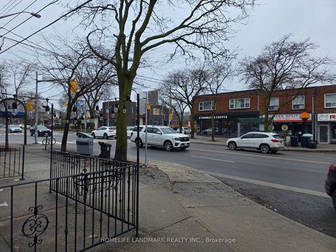 Photo 16 at 973 Coxwell Avenue, East York, Toronto