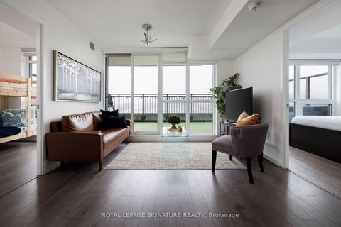 Photo 1 at 726 - 3091 Dufferin Street, Glen Park, Toronto