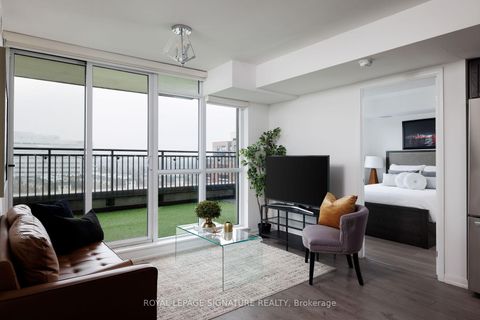 Photo 2 at 726 - 3091 Dufferin Street, Glen Park, Toronto