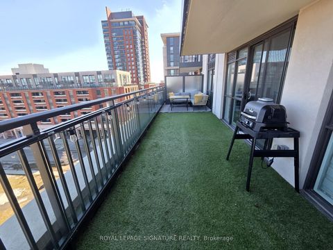 Photo 4 at 726 - 3091 Dufferin Street, Glen Park, Toronto