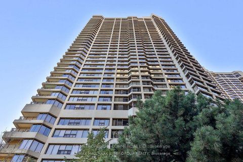 Photo 1 at 3305 - 65 Harbour Square, Waterfront Communities C1, Toronto