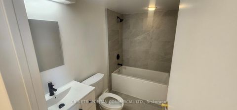 Photo 6 at 3305 - 65 Harbour Square, Waterfront Communities C1, Toronto