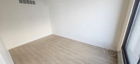 Photo 10 at 3305 - 65 Harbour Square, Waterfront Communities C1, Toronto