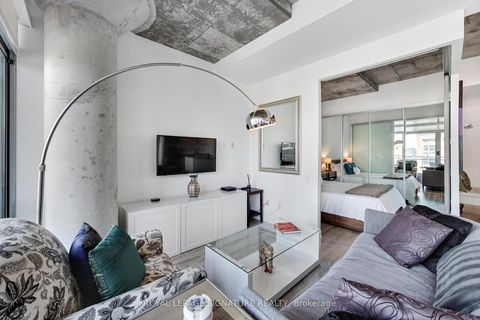 Photo 9 at 610 - 66 Portland Street, Waterfront Communities C1, Toronto