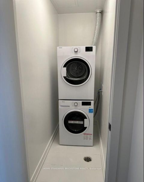 Photo 22 at 1705 - 117 Broadway Avenue, Mount Pleasant West, Toronto