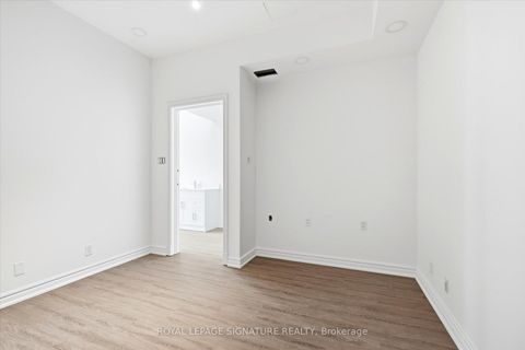 Photo 7 at 101 - 2900 Yonge Street, Lawrence Park South, Toronto