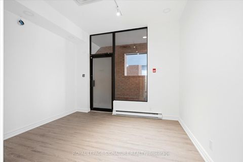 Photo 12 at 101 - 2900 Yonge Street, Lawrence Park South, Toronto