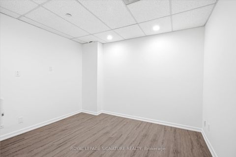 Photo 14 at 101 - 2900 Yonge Street, Lawrence Park South, Toronto