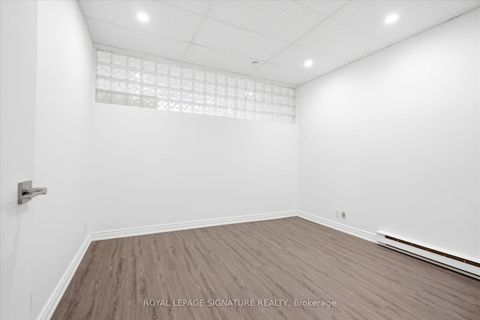 Photo 16 at 101 - 2900 Yonge Street, Lawrence Park South, Toronto