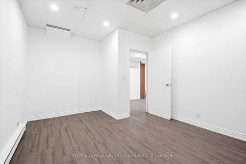 Photo 17 at 101 - 2900 Yonge Street, Lawrence Park South, Toronto