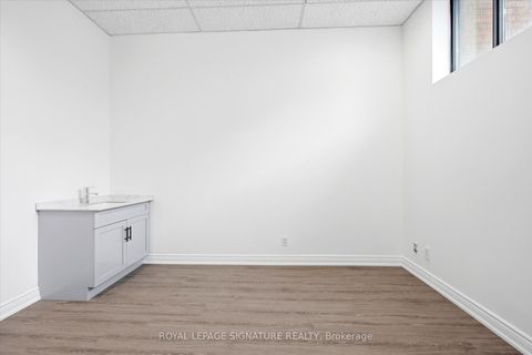 Photo 22 at 101 - 2900 Yonge Street, Lawrence Park South, Toronto