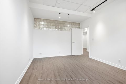 Photo 24 at 101 - 2900 Yonge Street, Lawrence Park South, Toronto