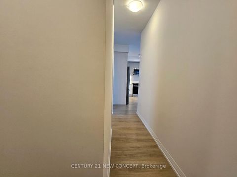 Photo 9 at 2109 - 25 Holly Street, Mount Pleasant West, Toronto