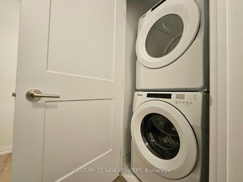 Photo 12 at 2109 - 25 Holly Street, Mount Pleasant West, Toronto