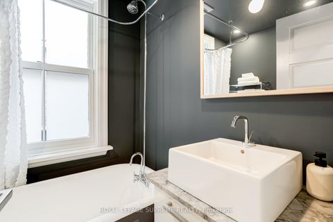 Photo 17 at 2 Plymouth Avenue, Bellwoods, Toronto