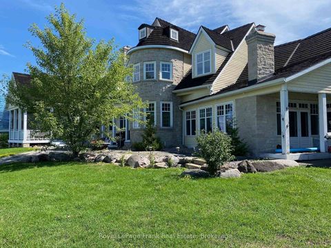 Photo 2 at 136 Lake Drive E, Historic Lakeshore Communities, Georgina