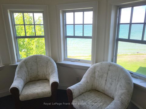 Photo 5 at 136 Lake Drive E, Historic Lakeshore Communities, Georgina