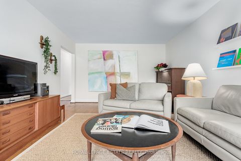 Photo 8 at 11 Garrick Road, Cliffcrest, Toronto