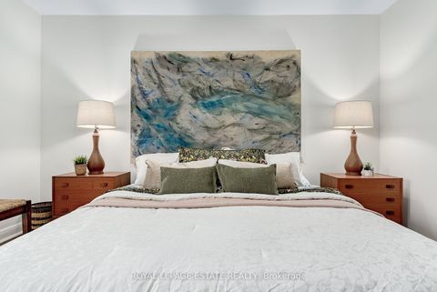 Photo 15 at 11 Garrick Road, Cliffcrest, Toronto